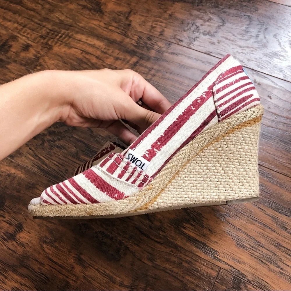 TOMS • Calypso canvas wedge espadrilles red stripe peep toe jute